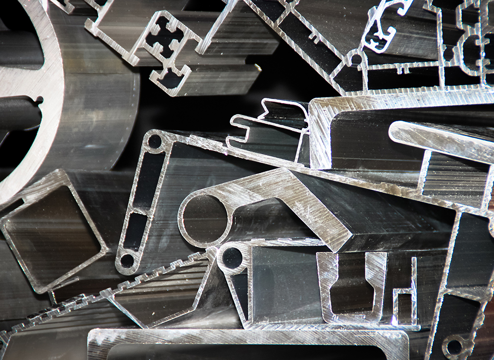 Sonder und kundenspezifische Aluminiumprofile | Crema Alluminio